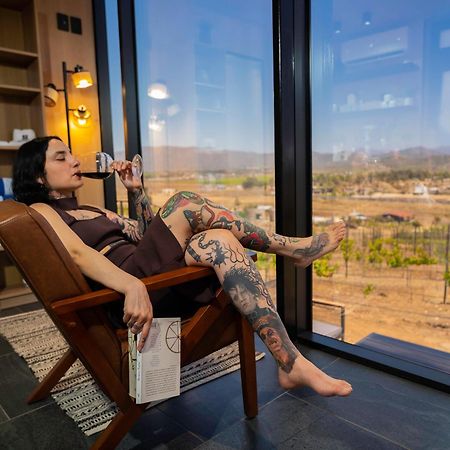 Bajo Estrellas Hotel Contemporaneo Valle de Guadalupe Εξωτερικό φωτογραφία