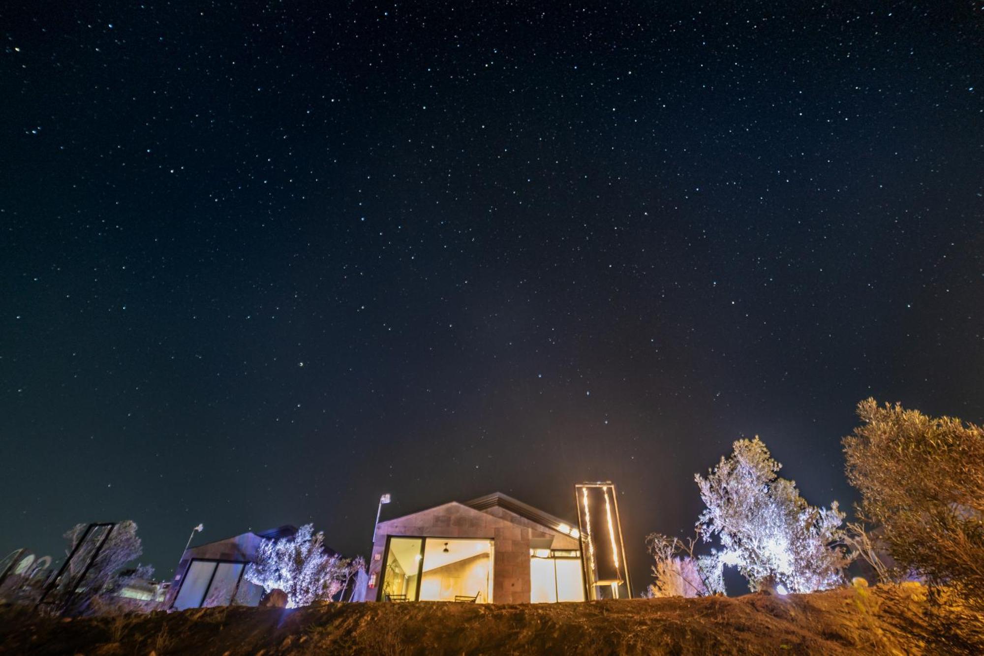 Bajo Estrellas Hotel Contemporaneo Valle de Guadalupe Εξωτερικό φωτογραφία